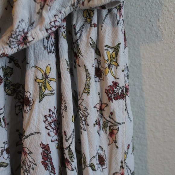 Target floral print matching skirt/blouse - Picture 5 of 9